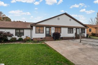 106 Sunningdale Court, Easley, SC 29642