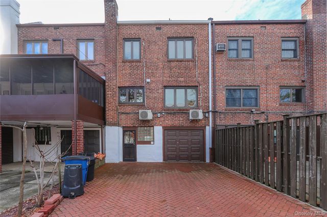 67-47 Kessel Street, Forest Hills, NY 11375