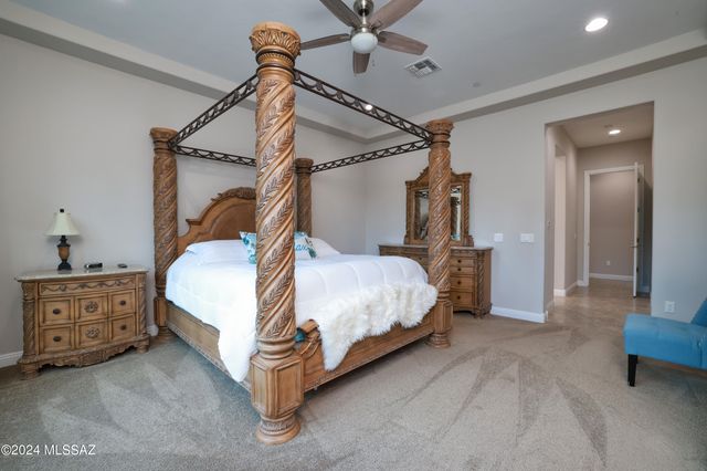 2542 N Woods End Place, Tucson, AZ 85749