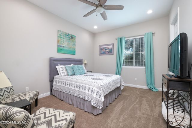 2542 N Woods End Place, Tucson, AZ 85749