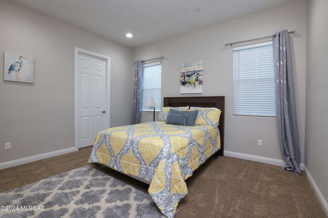 2542 N Woods End Place, Tucson, AZ 85749