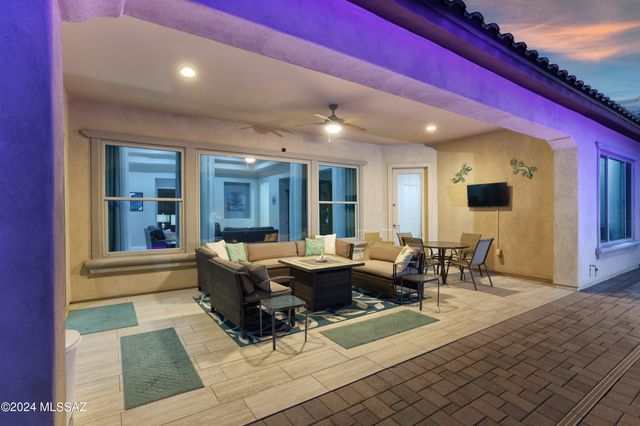 2542 N Woods End Place, Tucson, AZ 85749