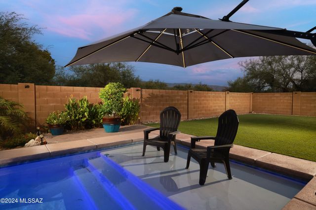 2542 N Woods End Place, Tucson, AZ 85749