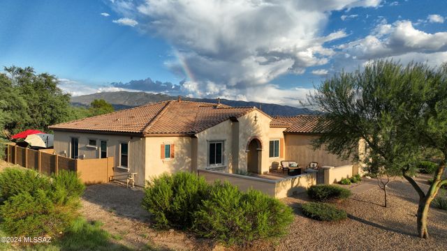 2542 N Woods End Place, Tucson, AZ 85749