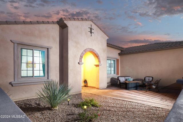 2542 N Woods End Place, Tucson, AZ 85749