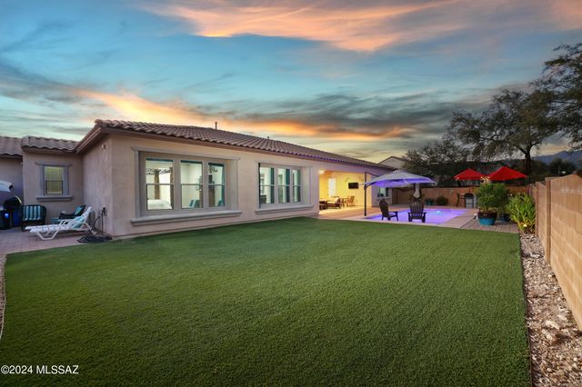 2542 N Woods End Place, Tucson, AZ 85749
