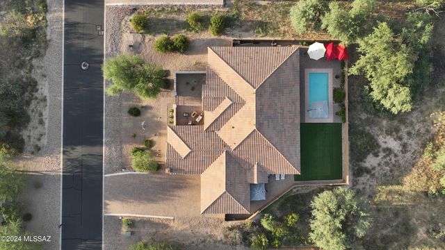 2542 N Woods End Place, Tucson, AZ 85749