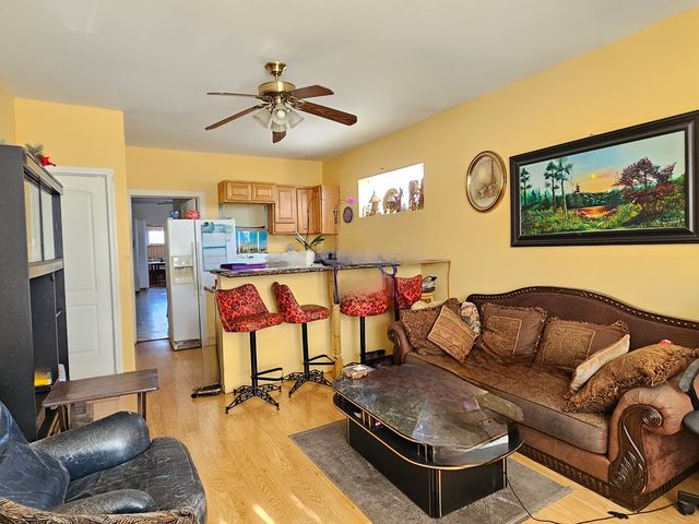 5948 W Diversey Avenue, Chicago, IL 60639