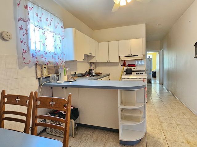 5948 W Diversey Avenue, Chicago, IL 60639