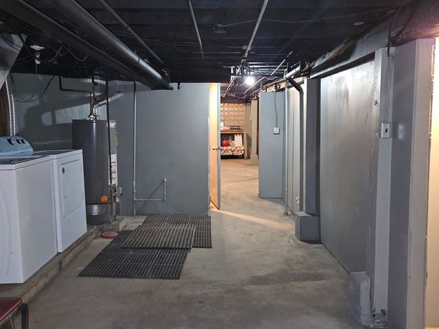 5948 W Diversey Avenue, Chicago, IL 60639