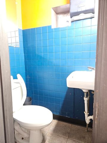 5948 W Diversey Avenue, Chicago, IL 60639