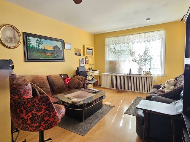 5948 W Diversey Avenue, Chicago, IL 60639