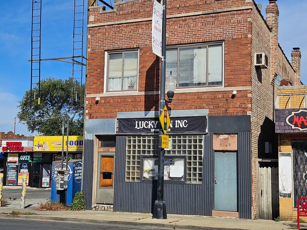 5948 W Diversey Avenue, Chicago, IL 60639