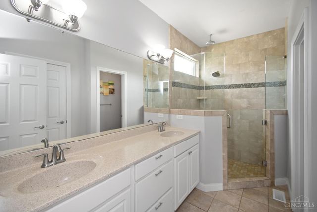 62 Tall Oaks Drive, Monroe, OH 45044