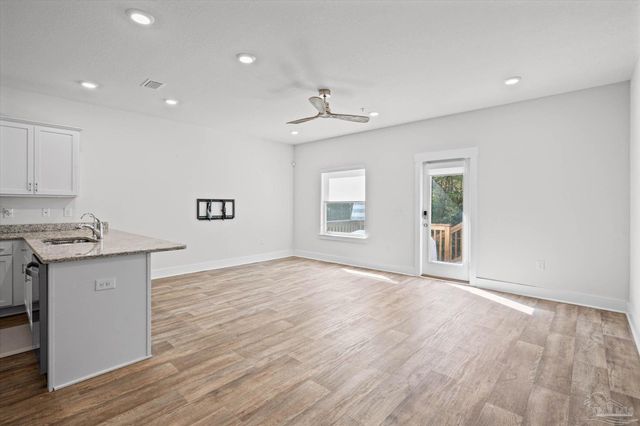 1419 Iroquois Ct, Pensacola, FL 32534