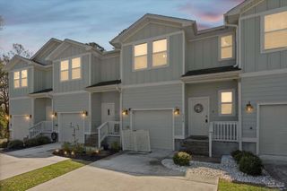 1419 Iroquois Ct, Pensacola, FL 32534