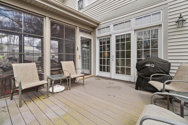 2 Lincoln PARKWAY, Williams Bay, WI 53191
