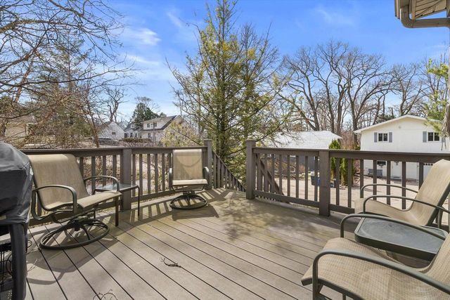 2 Lincoln PARKWAY, Williams Bay, WI 53191