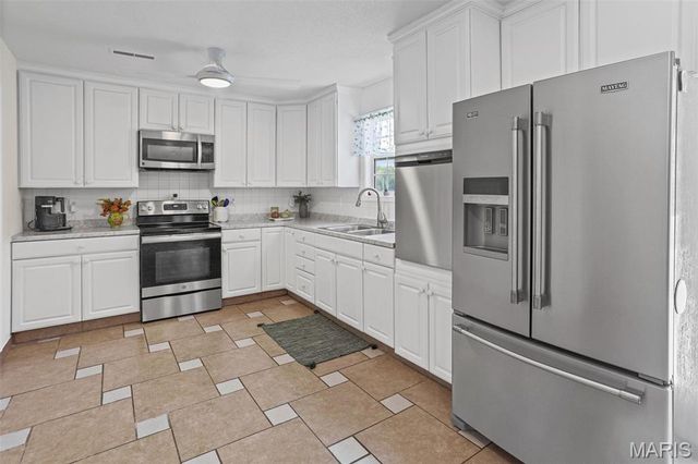1110 Alice Lane, Granite City, IL 62040