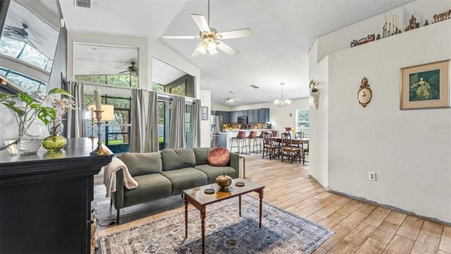 2723 SUNDANCE CIRCLE, Mulberry, FL 33860