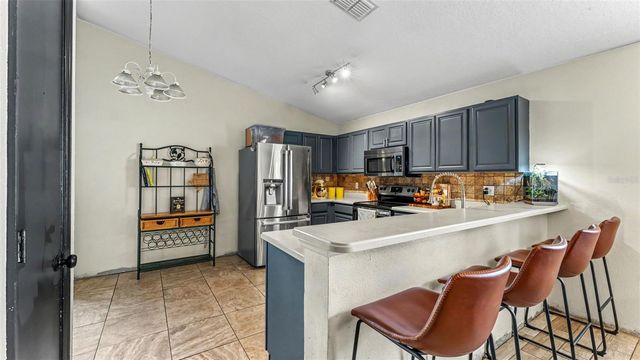 2723 SUNDANCE CIRCLE, Mulberry, FL 33860