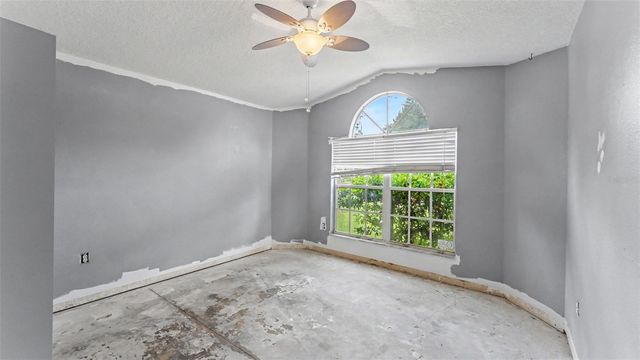 2723 SUNDANCE CIRCLE, Mulberry, FL 33860
