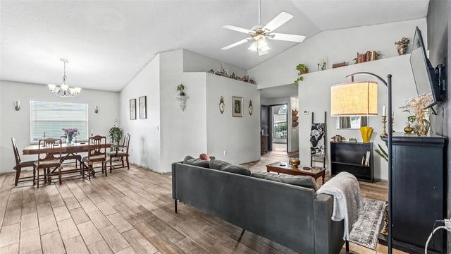2723 SUNDANCE CIRCLE, Mulberry, FL 33860