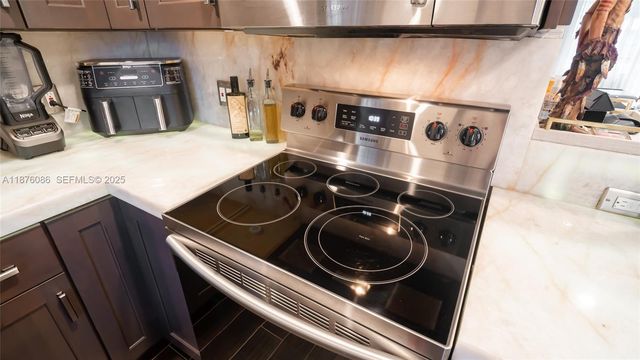 6500 NW 2nd Avenue 114, Boca Raton, FL 33487