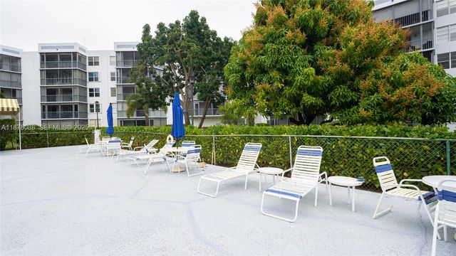 6500 NW 2nd Avenue 114, Boca Raton, FL 33487