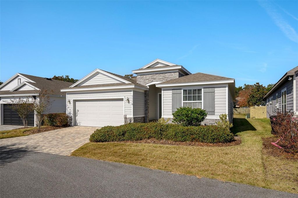 Image 2 of property listing at 1116 NW 136TH STREET, Newberry, FL 32669