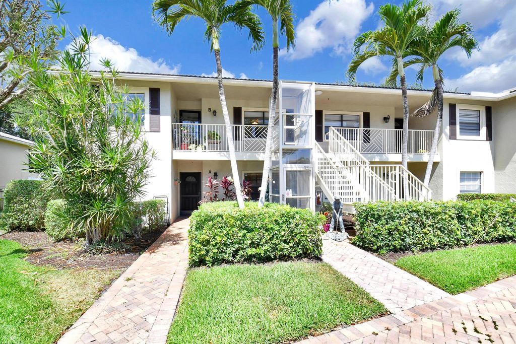 15 Stratford Drive B, Boynton Beach, FL 33436