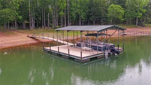 157 Nelle Drive, Hartwell, GA 30643