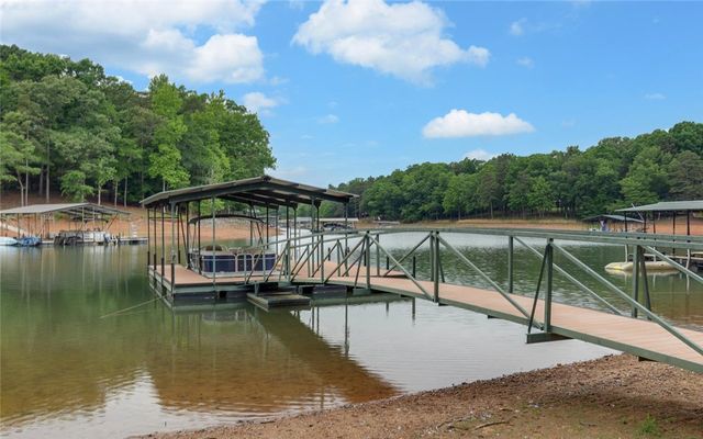 157 Nelle Drive, Hartwell, GA 30643