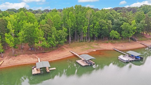 157 Nelle Drive, Hartwell, GA 30643