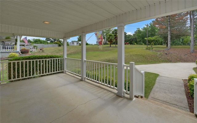 157 Nelle Drive, Hartwell, GA 30643