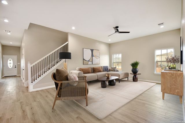 355 County Road 2646, Moore, TX 78057