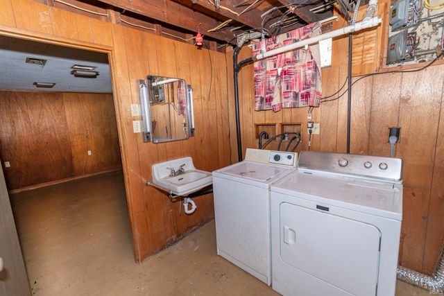 310 E Edgar Avenue, Mishawaka, IN 46545