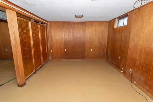 310 E Edgar Avenue, Mishawaka, IN 46545