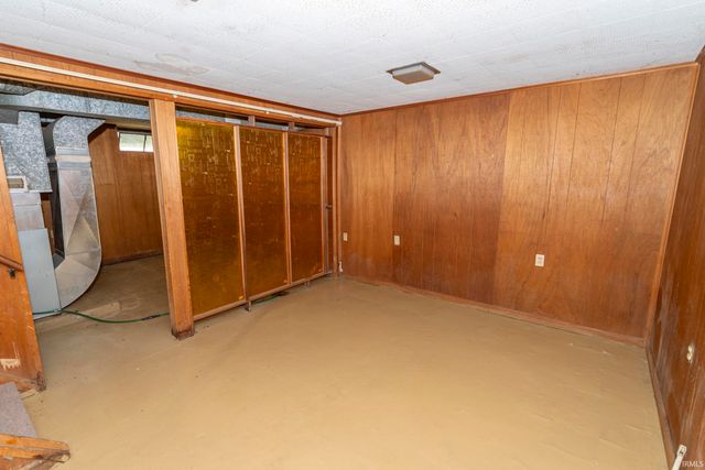 310 E Edgar Avenue, Mishawaka, IN 46545