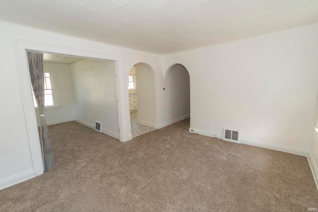 310 E Edgar Avenue, Mishawaka, IN 46545
