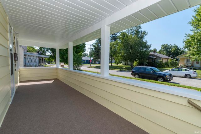 310 E Edgar Avenue, Mishawaka, IN 46545