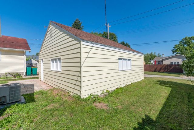 310 E Edgar Avenue, Mishawaka, IN 46545