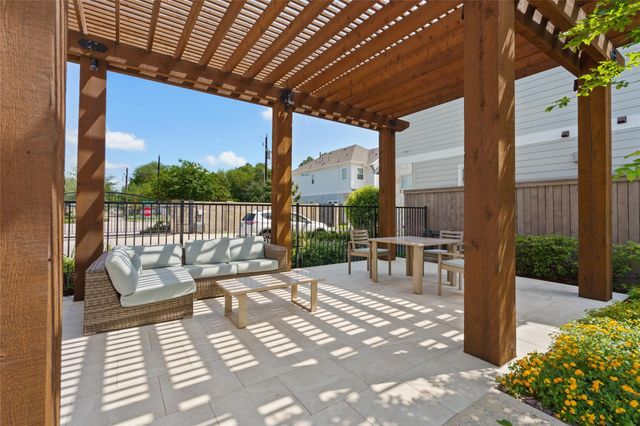 1411 Biondo Way, Houston, TX 77008