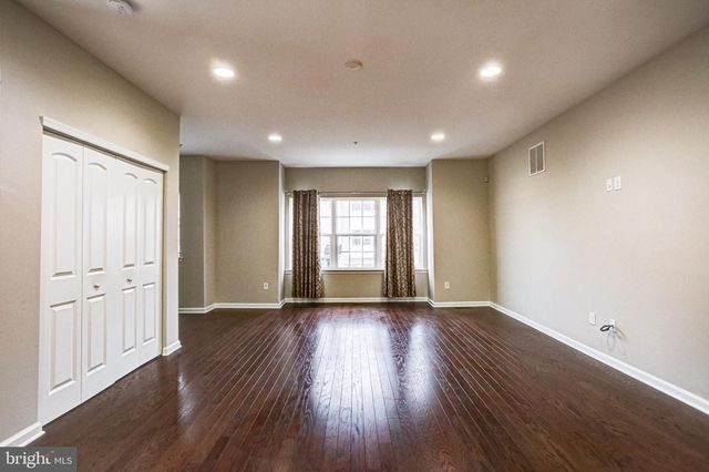 164 MERCER CT, Fairless Hills, PA 19030