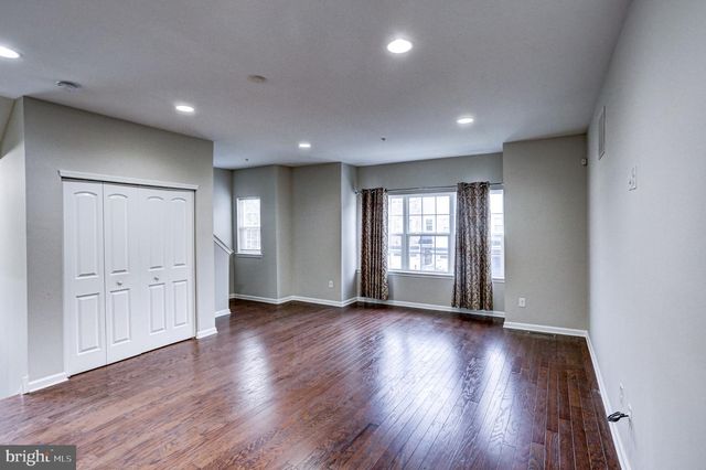 164 MERCER CT, Fairless Hills, PA 19030