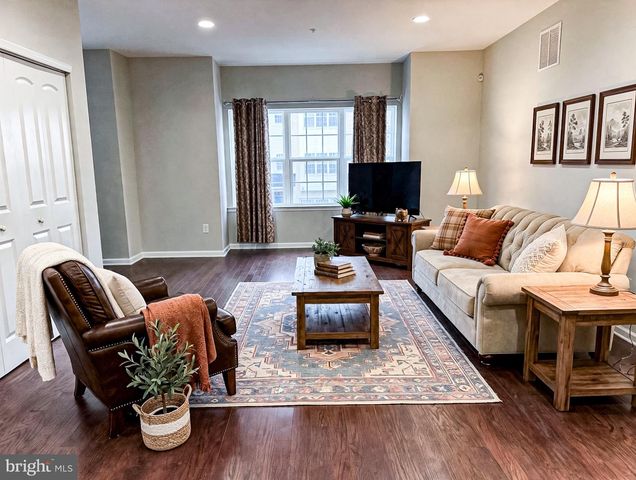 164 MERCER CT, Fairless Hills, PA 19030