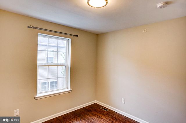 164 MERCER CT, Fairless Hills, PA 19030