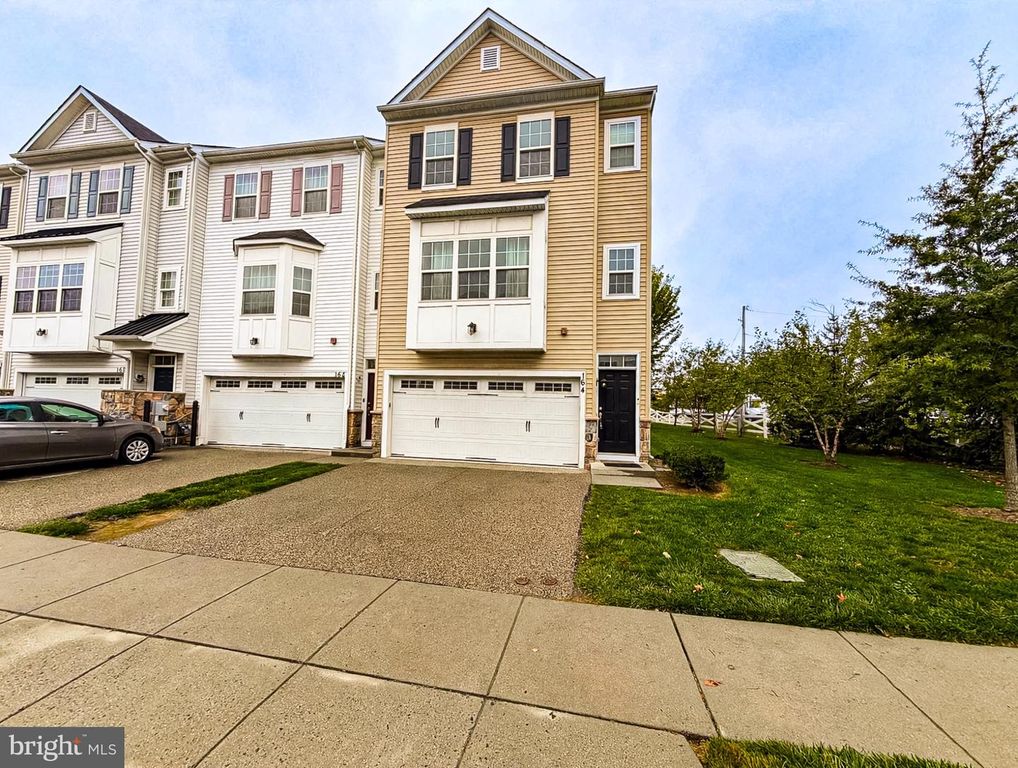 164 MERCER CT, Fairless Hills, PA 19030