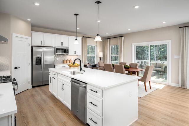 1110 Pinehurst Ct, Murfreesboro, TN 37128