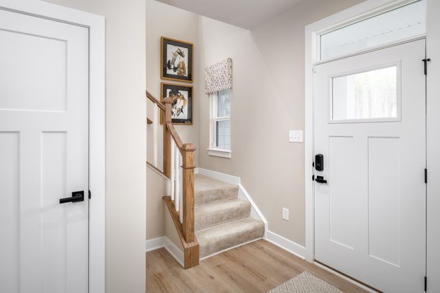 1110 Pinehurst Ct, Murfreesboro, TN 37128